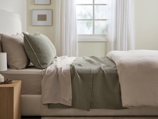 Weavely™ Matelasse Blanket